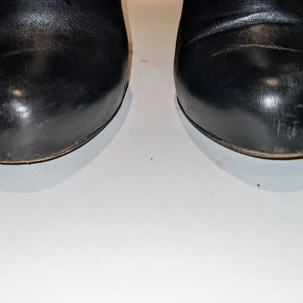 Luciano Padovan Black Heeled Booties Size 39